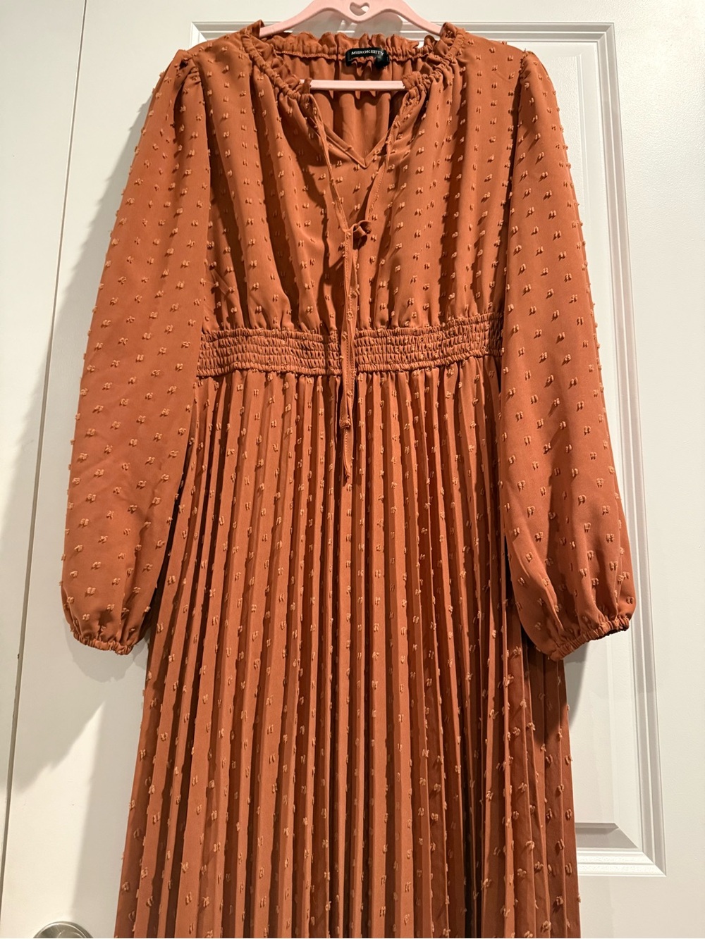 Rust Textured Maxi Dress with Smocked Waist - Picture 2 of 6